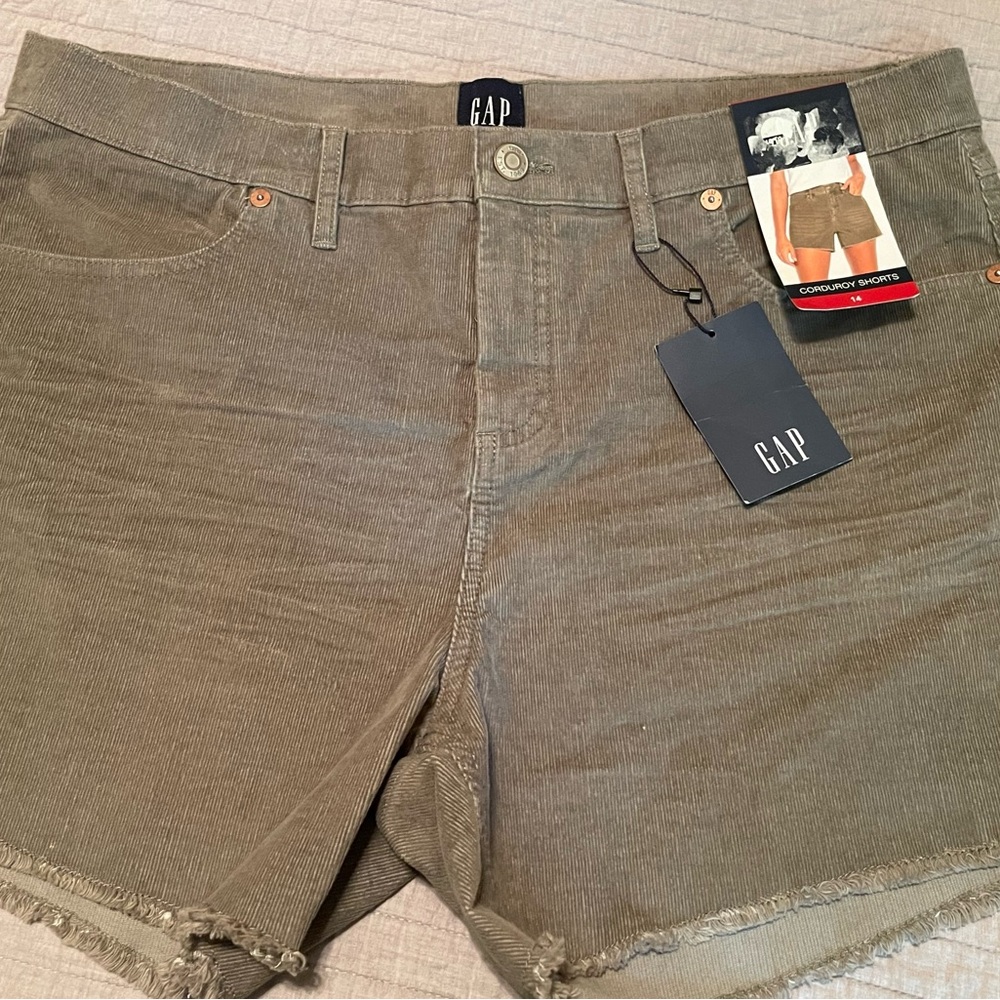 GAP Women's Corduroy Shorts QLS0910S 3.5-Inch Inseam Cut-Off Frayed Hem Shorts - Picture 3 of 9